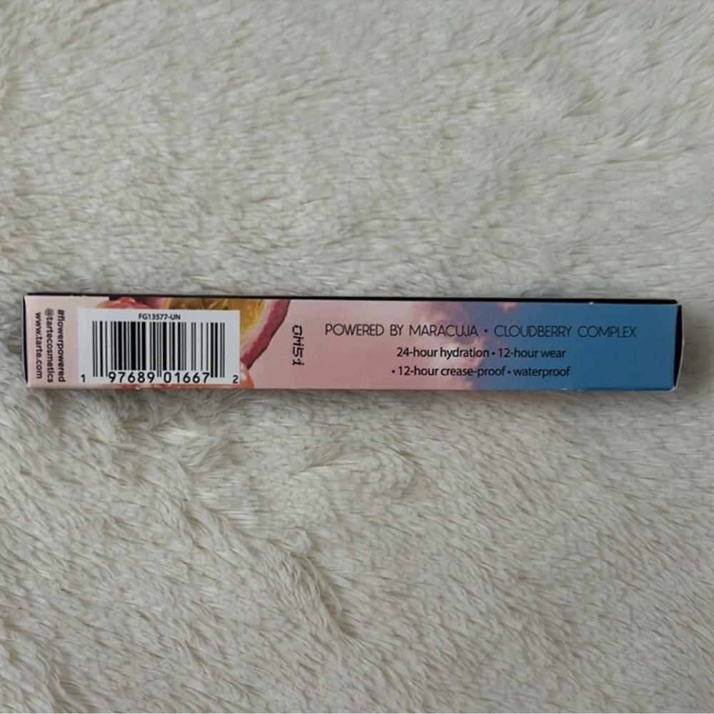 NEW Tarte Maracuja Creaseless Creamy Concealer - Picture 4 of 10